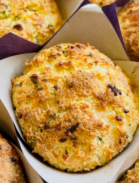 Cheesy Garlic Bread Muffin